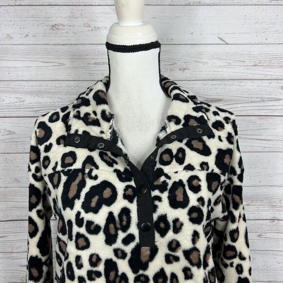 BKE Fleece 1/2 Snap Button Pullover Size Medium Animal Print Pockets - Picture 2 of 10